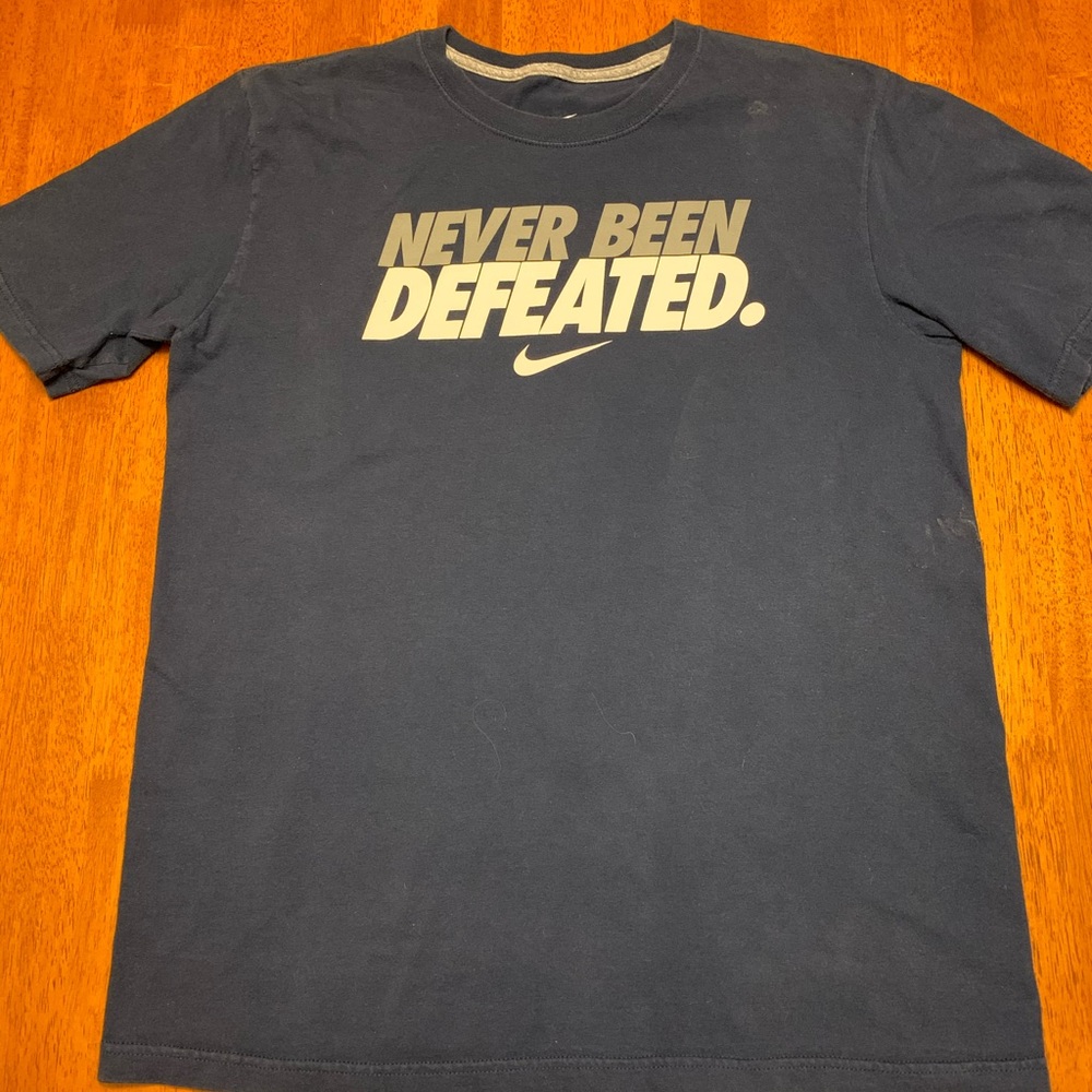Nike Mens Graphic Tee - Never Been Defeated
